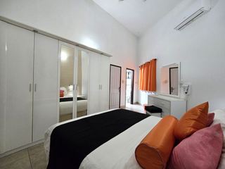 Photo G of this room