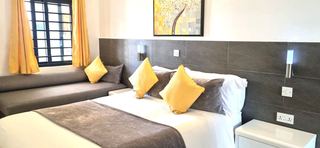 Photo B of this room