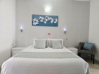 Photo C of this room