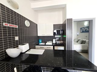 Photo D of this room