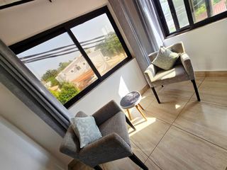 Photo E of this room