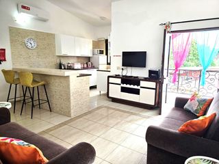 Photo C of this room