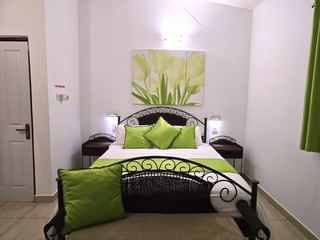 Photo H of this room