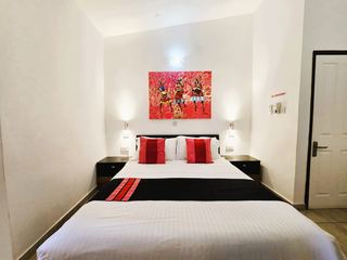 Photo C of this room