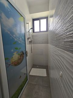 Photo E of this room
