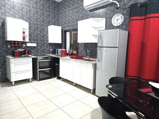 Photo C of this room