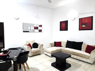 Photo D of this room