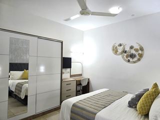 Photo E of this room