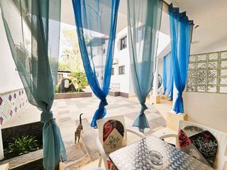 Photo P of this room